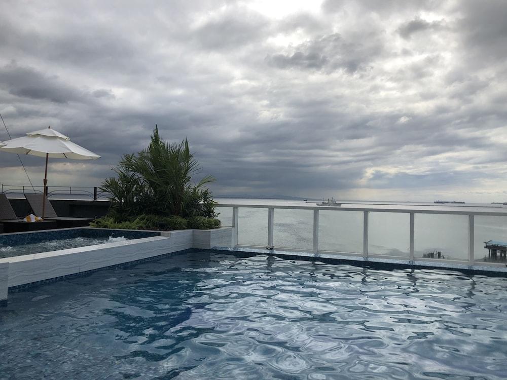 ริซัล พาร์ค โฮเทล  Hotel มะนิลา ภายนอก รูปภาพ